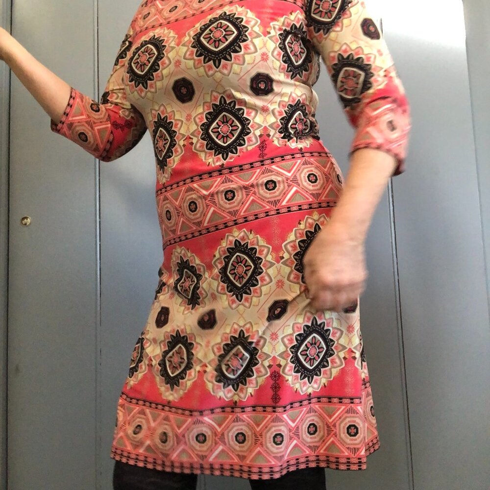 Coral symmetry - Size 8 "London Times"